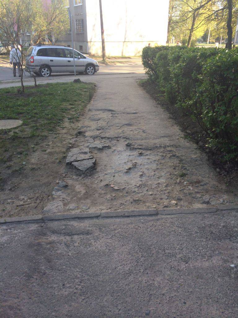 Bruģēšanas darbi. Maskavas ielā 307-309. — foto 1
