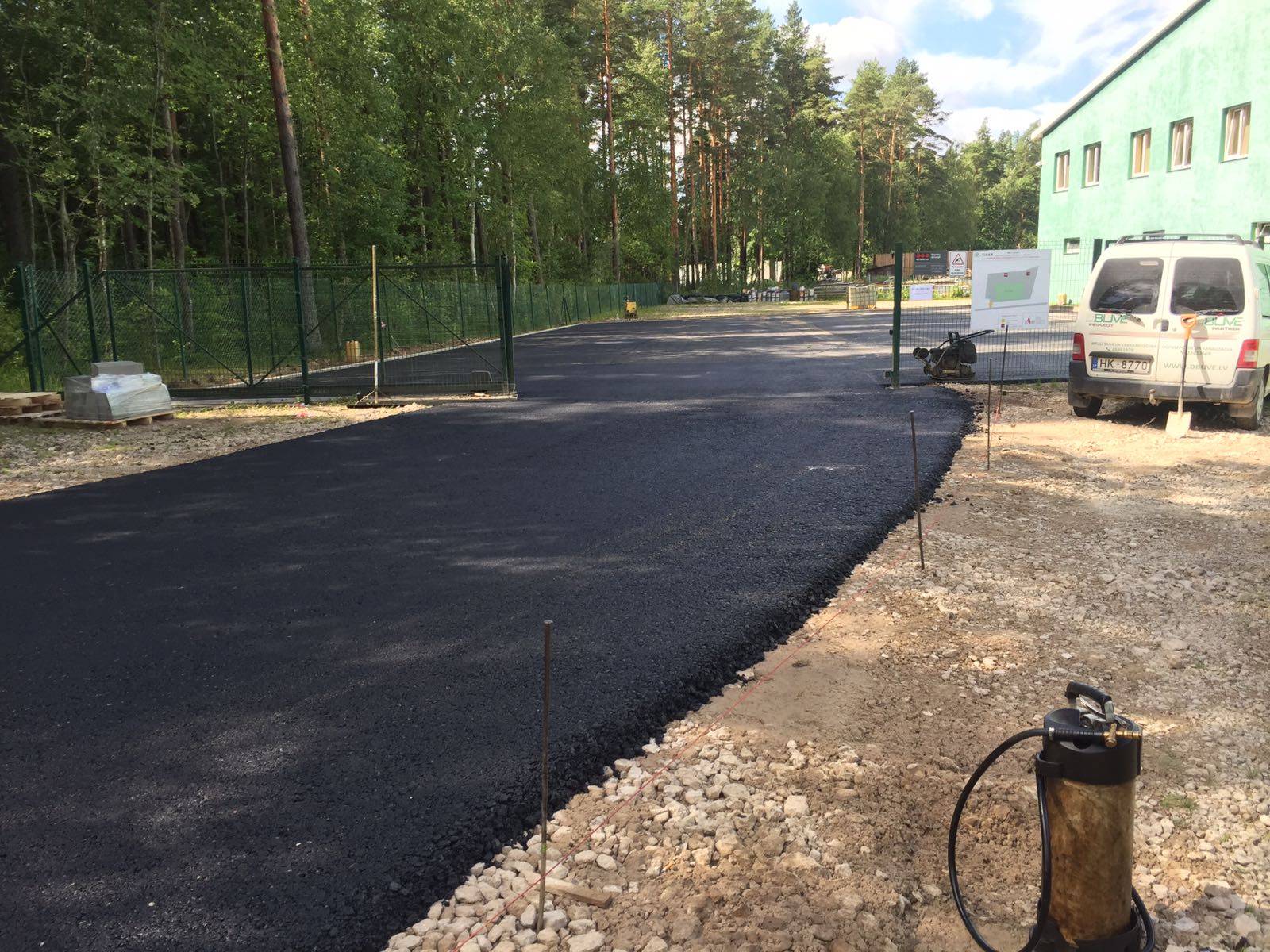 Asfalta laukuma izbūve Rīgas ielā 54/1, Salaspils (1000m2) — foto 3