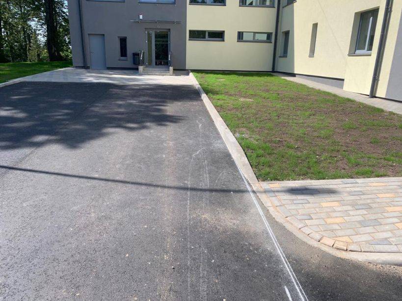BRUĢĒŠANA, ASFALTĒŠANA, APZAĻUMOŠANA. UPES PROSPEKTĀ 16, OGRE. — foto 3