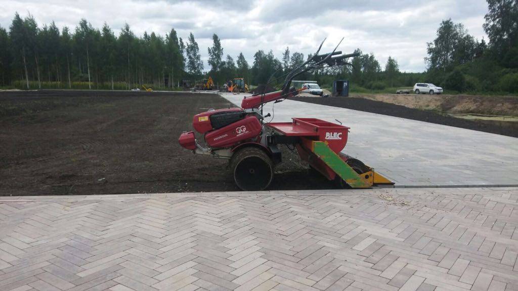 Bruģēšanas un apzaļumošanas darbi Tīnūžos. Privāts objekts. — foto 8