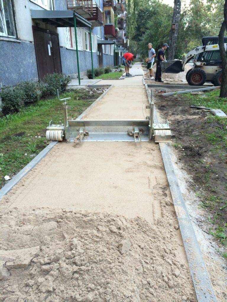 Daudzstāvu māju labiekārtošana — foto 8