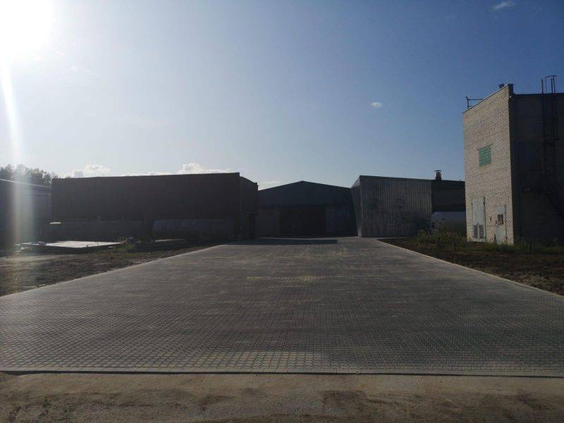 Bruģēta laukuma (1300 m2 ) un lietus ūdens kanalizācijas izbūve. Granīta iela 32, Rīga. — foto 8