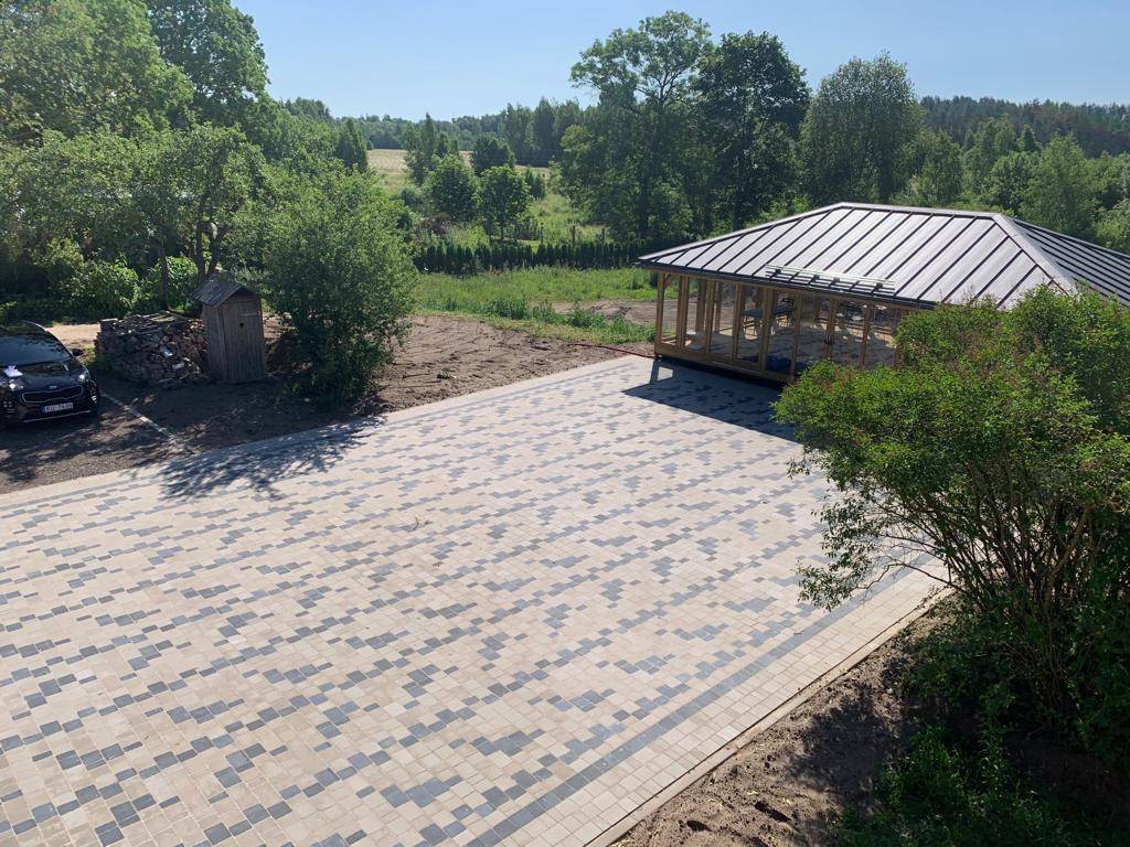 BRUĢĒTĀ LAUKUMA IZBŪVE (500M2) DOLES SALĀ. — foto 8