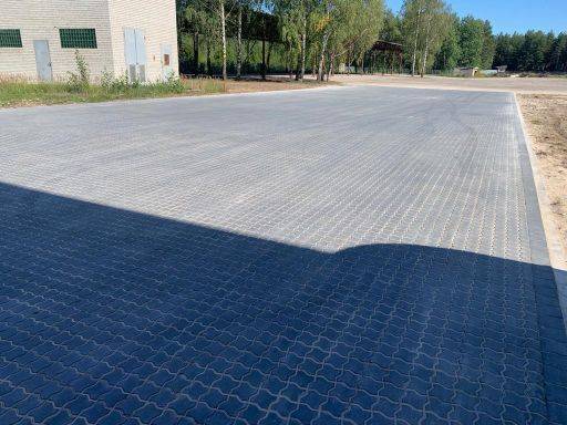 Bruģēta laukuma (1300 m2 ) un lietus ūdens kanalizācijas izbūve. Granīta iela 32, Rīga. — foto 10