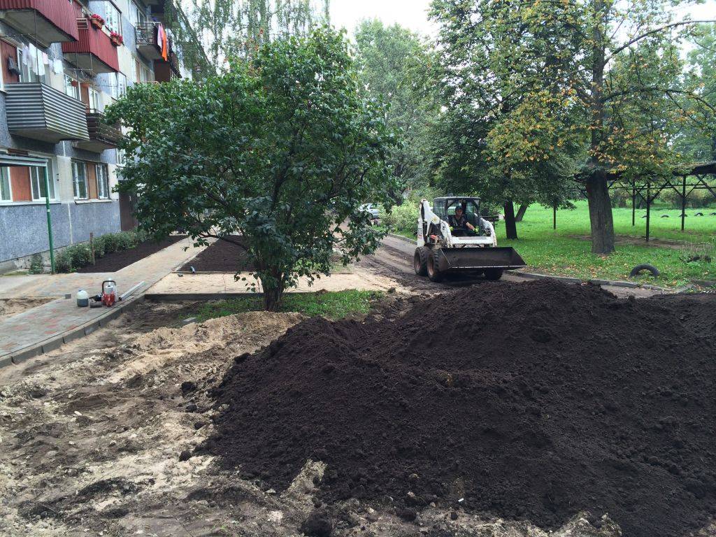 Daudzstāvu māju labiekārtošana — foto 10